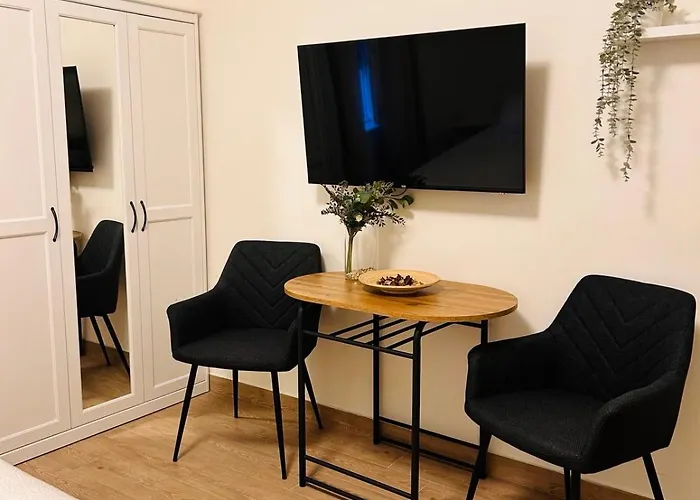 Pop Luxury Apartments